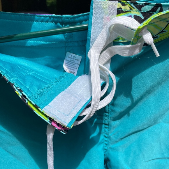 Women's Board Shorts - Picture 3 of 4